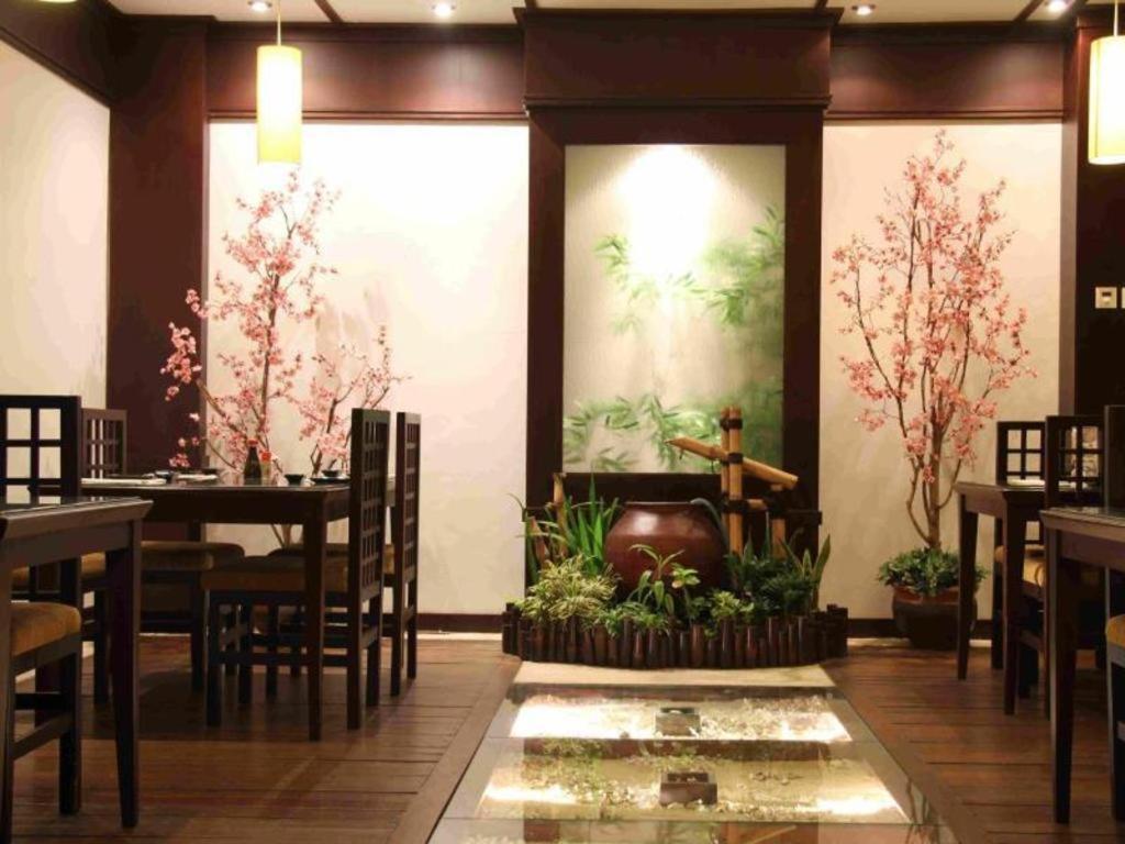 Regent'S Park Hotel Malang Esterno foto